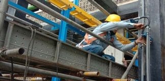 Kecelakaan Kerja Sering Terjadi Akibat Kelalaian Pekerja Kecelakaan Kerja Sering Terjadi Akibat Kelalaian Pekerja